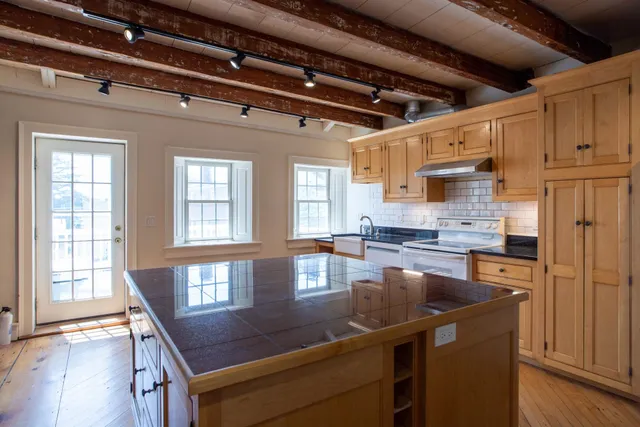 $2,249,000 | 36 State Street, Portsmouth, NH 03801