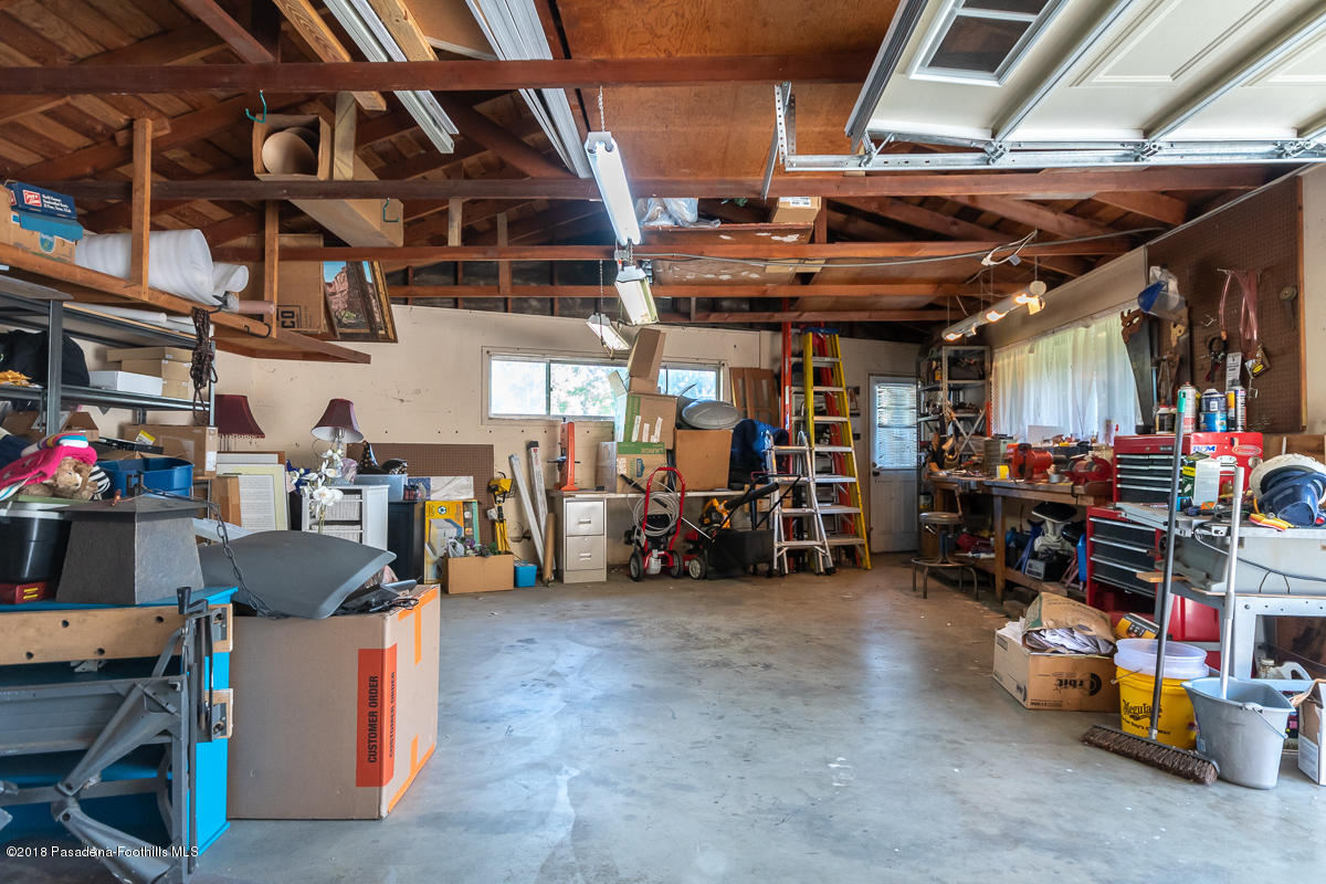 9624 Creemore Drive Tujunga, CA 91042 - Photo 52 of 56 GYP_9624 Creemore Dr-52_MLS