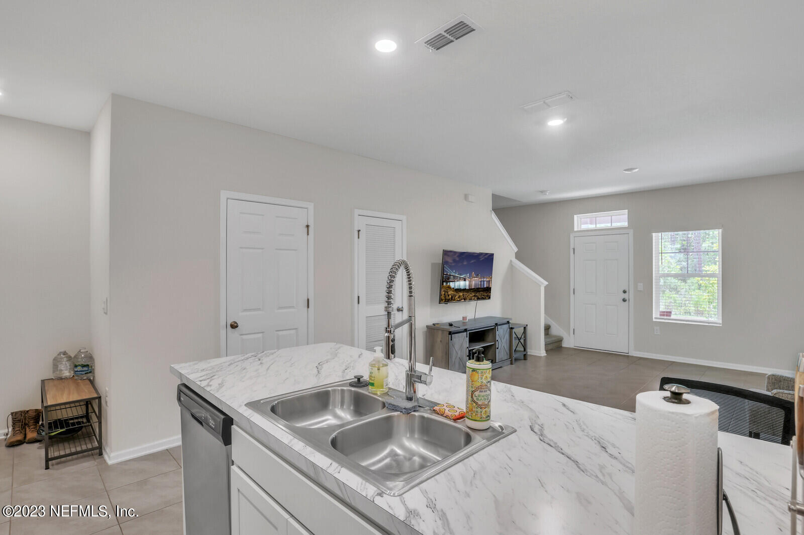 86848 Mainline Road Yulee, FL 32097 - Photo 3 of 16 15_0H3A1428_mls