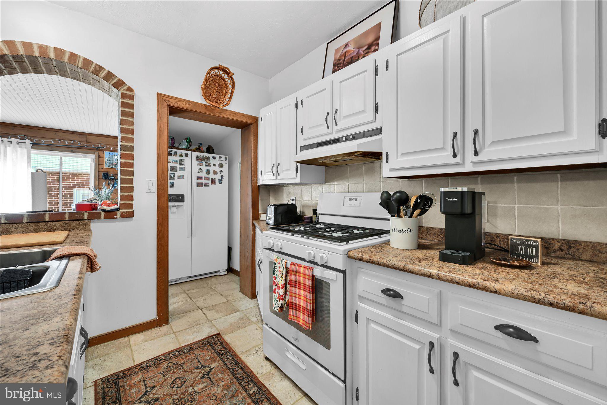 401 Ann Street Reading, PA 19611 - Photo 11 of 32