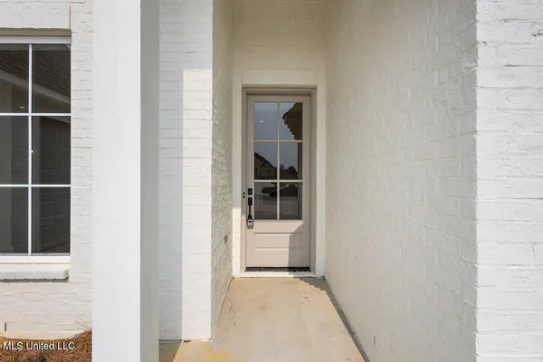 $357,500 | 488 Aurora Circle, Canton, MS 39046