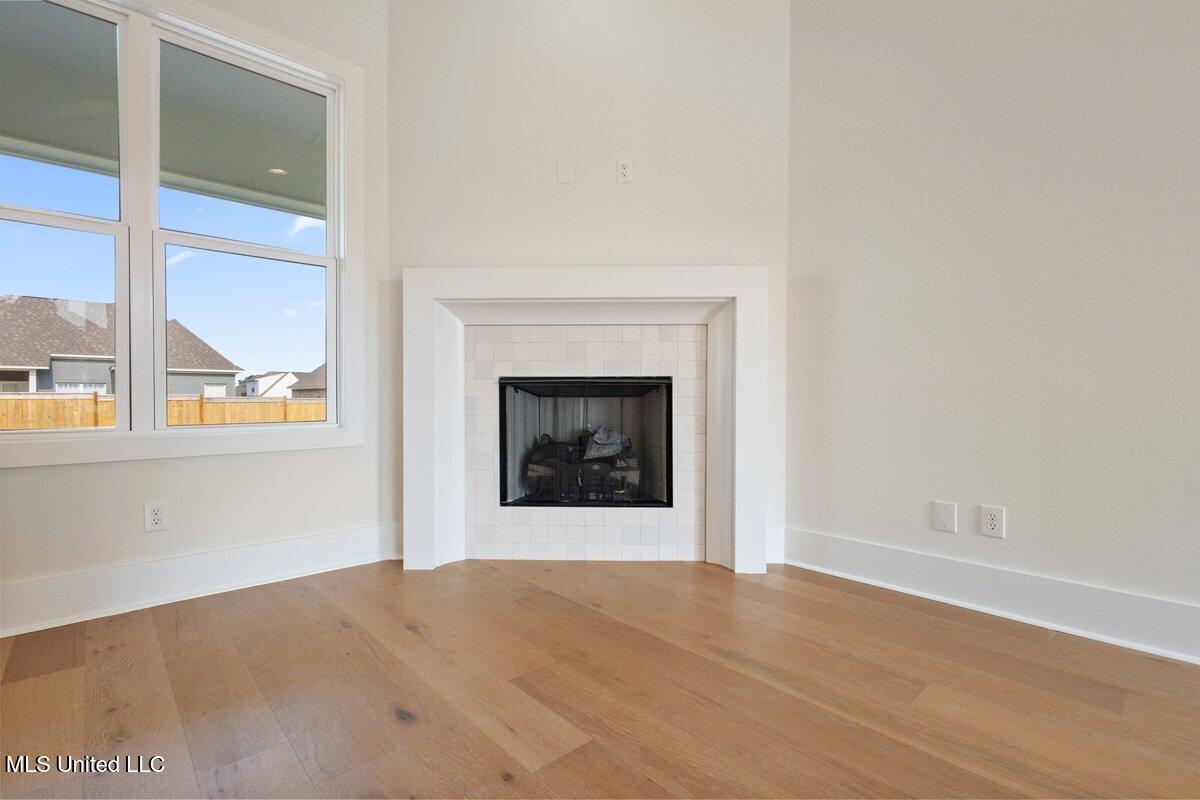 488 Aurora Circle Canton, MS 39046 - Photo 7 of 40 3HTP71421