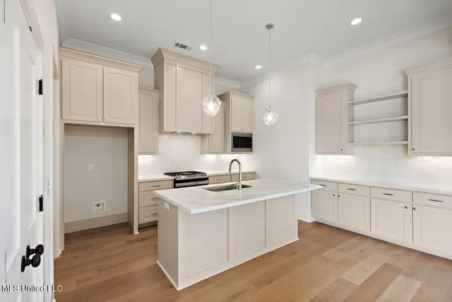 $349,900 | 488 Aurora Circle, Canton, MS 39046