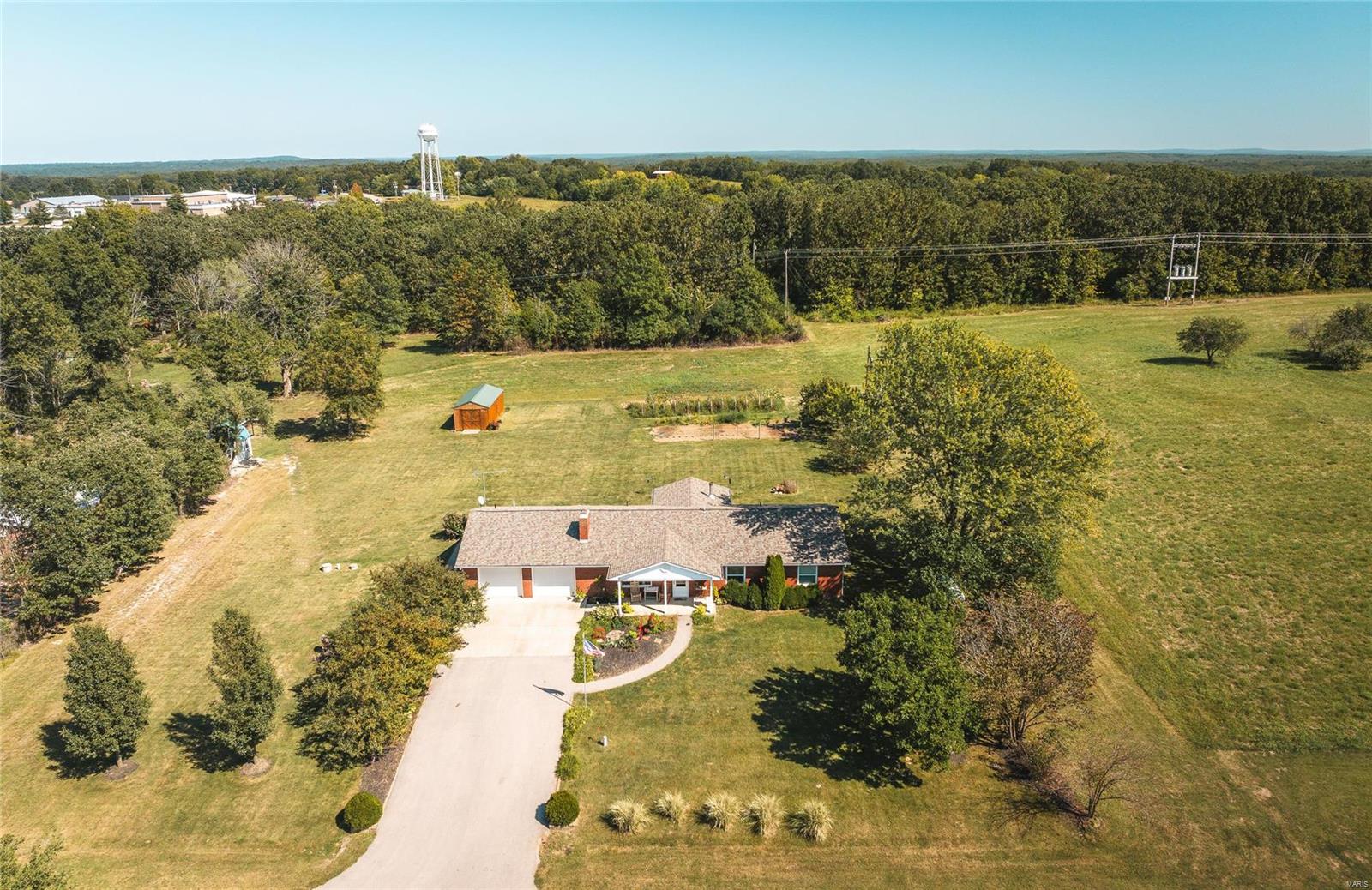 85 Eikermann Road Bourbon, MO 65441 - Photo 1 of 28