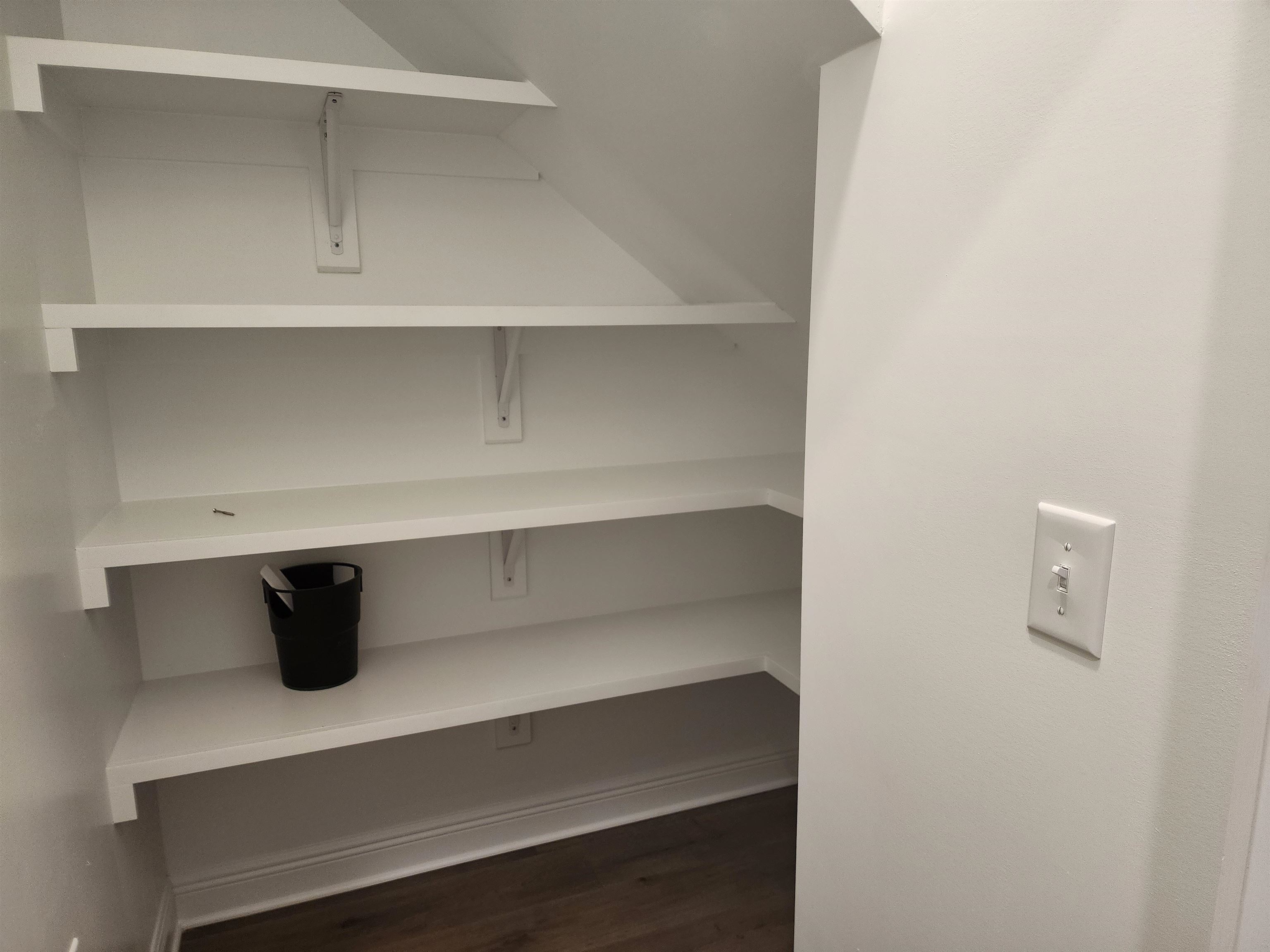 8204 Calverton Street, Unit 86 Foley, AL 36535 - Photo 9 of 27 pantry