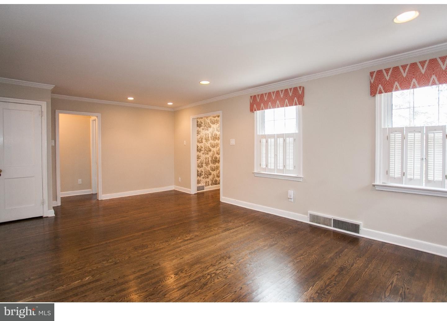 246 Lenox Road Havertown, PA 19083 - Photo 3 of 25
