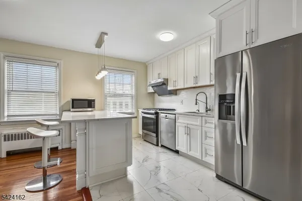 $2,700 | 176 Millburn Avenue, Unit 1029, Millburn, NJ 07041