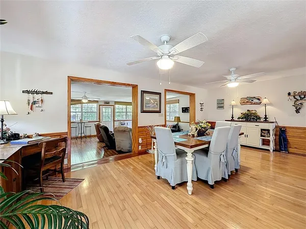 $269,900 | 4129 East Riverside Drive, Dunnellon, FL 34434