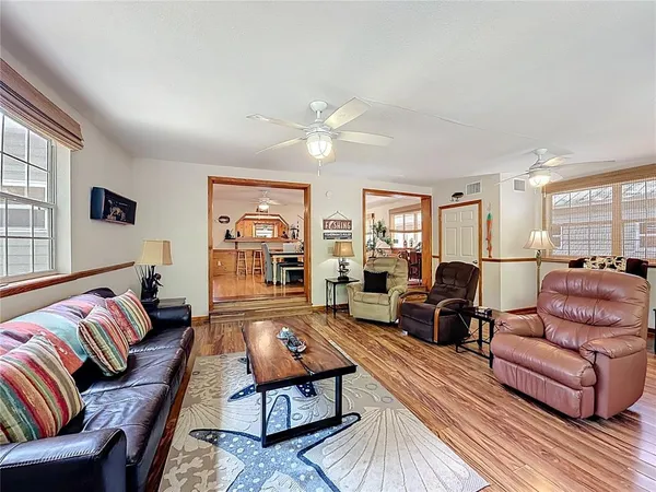 $269,900 | 4129 East Riverside Drive, Dunnellon, FL 34434