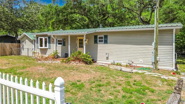 $269,900 | 4129 East Riverside Drive, Dunnellon, FL 34434