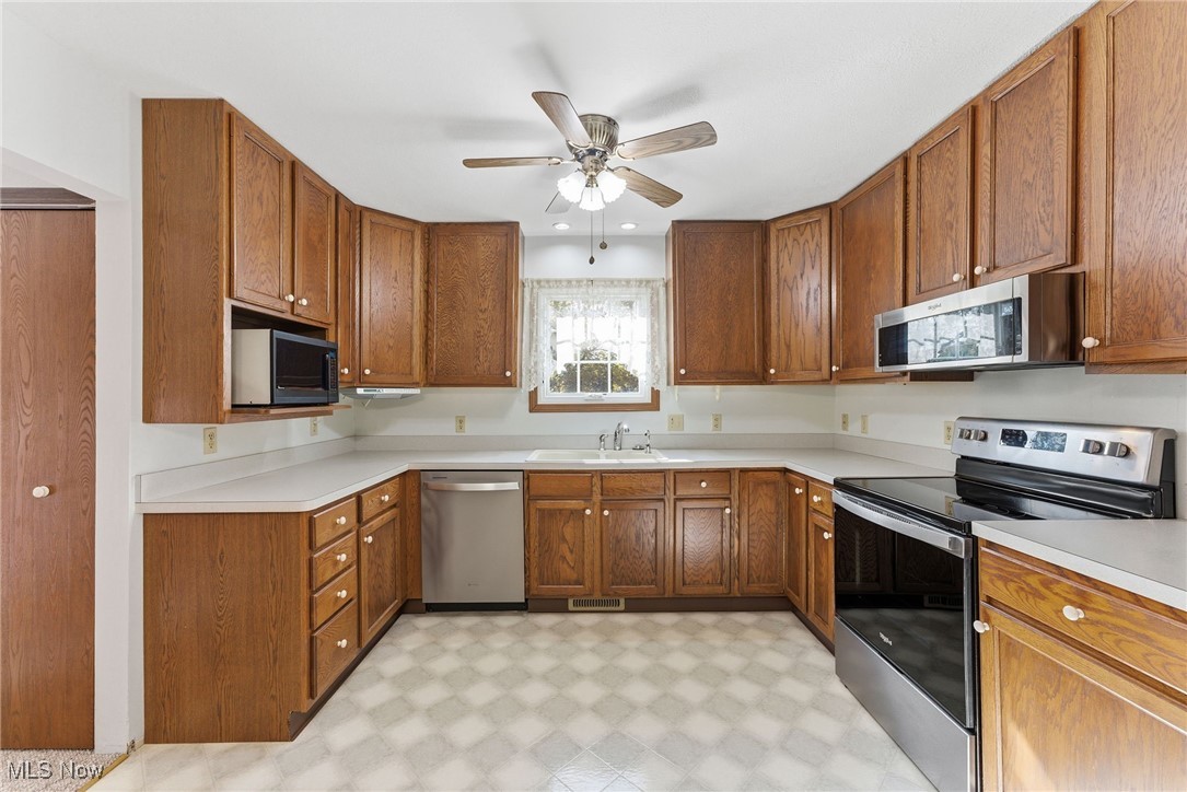 9019 Smith Road Litchfield, OH 44253 - Photo 8 of 50 Gallery Image 8