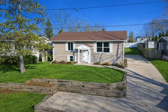 $335,000 | 6617 236th Avenue, Paddock Lake, WI 53168