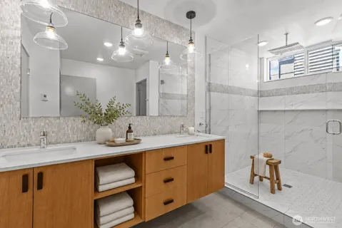 $600,000 | 6612 Corson Avenue South, Unit C, Seattle, WA 98108