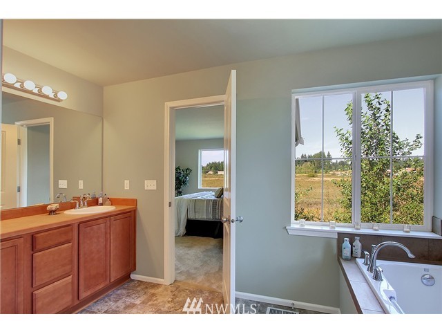 3814 219th Place Southeast Bothell, WA 98021 - Photo 10 of 14
