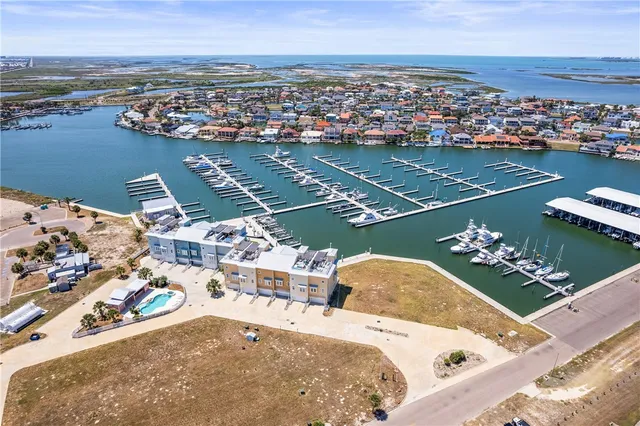 $790,000 | 200 Piper Boulevard, Unit B4, Port Aransas, TX 78373