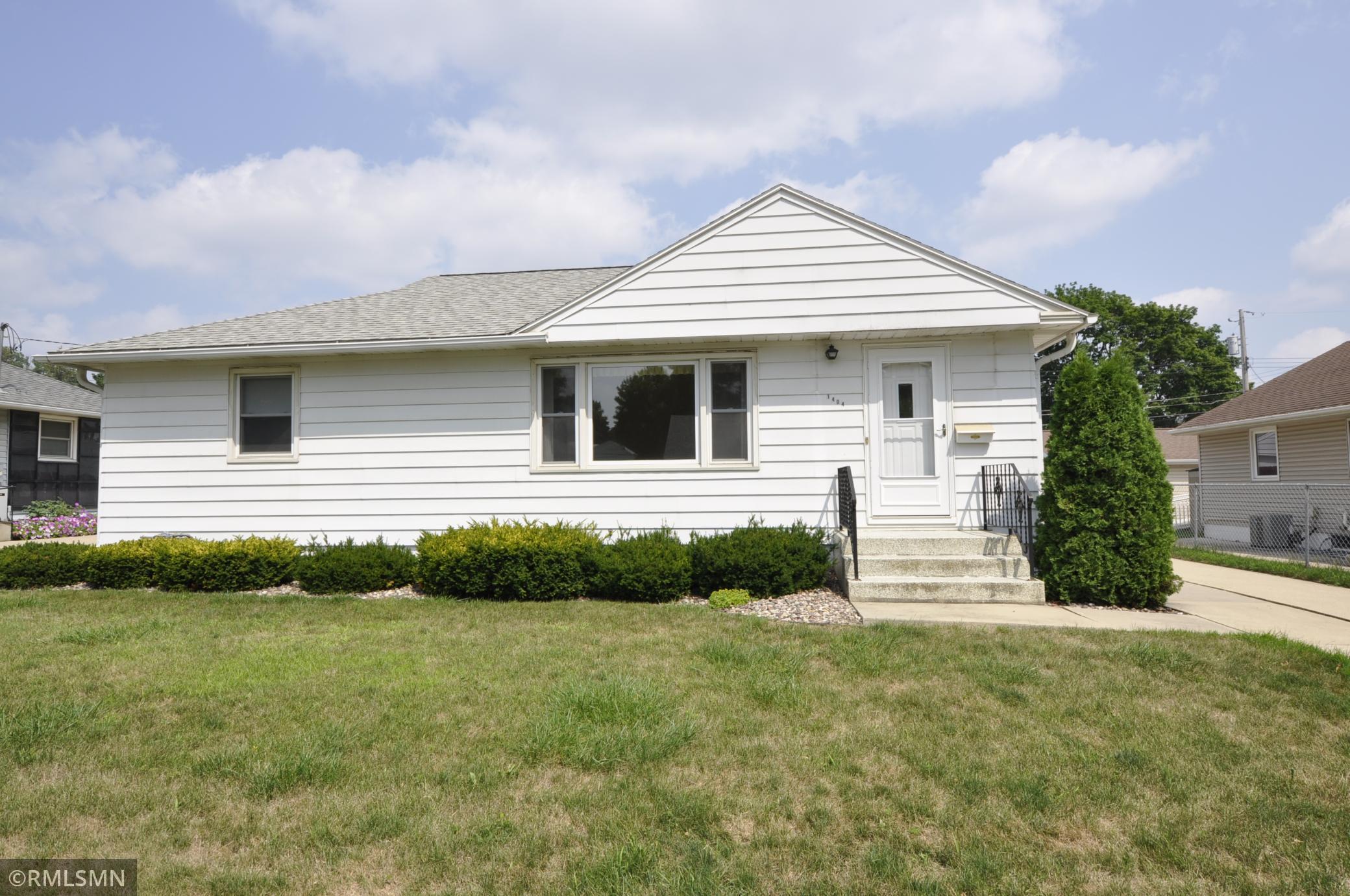 1404 14th Avenue Northwest Rochester, MN 55901 - Photo 2 of 35 Gallery Image 2