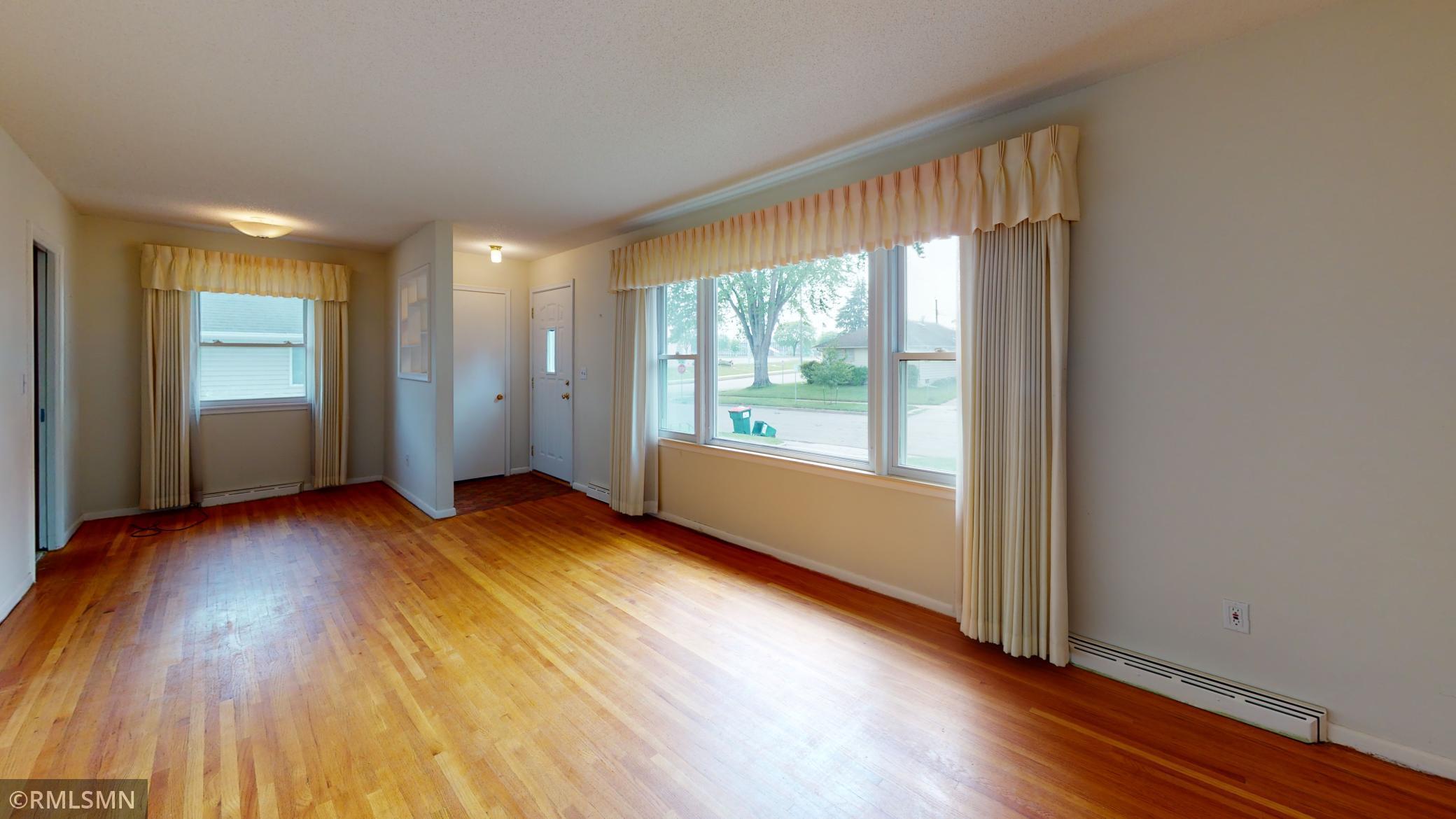 1404 14th Avenue Northwest Rochester, MN 55901 - Photo 3 of 35 Gallery Image 3