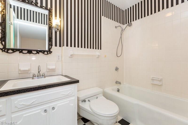 224 Old Springs Road Mount Airy, NC 27030 - Photo 15 of 29 Gallery Image 15