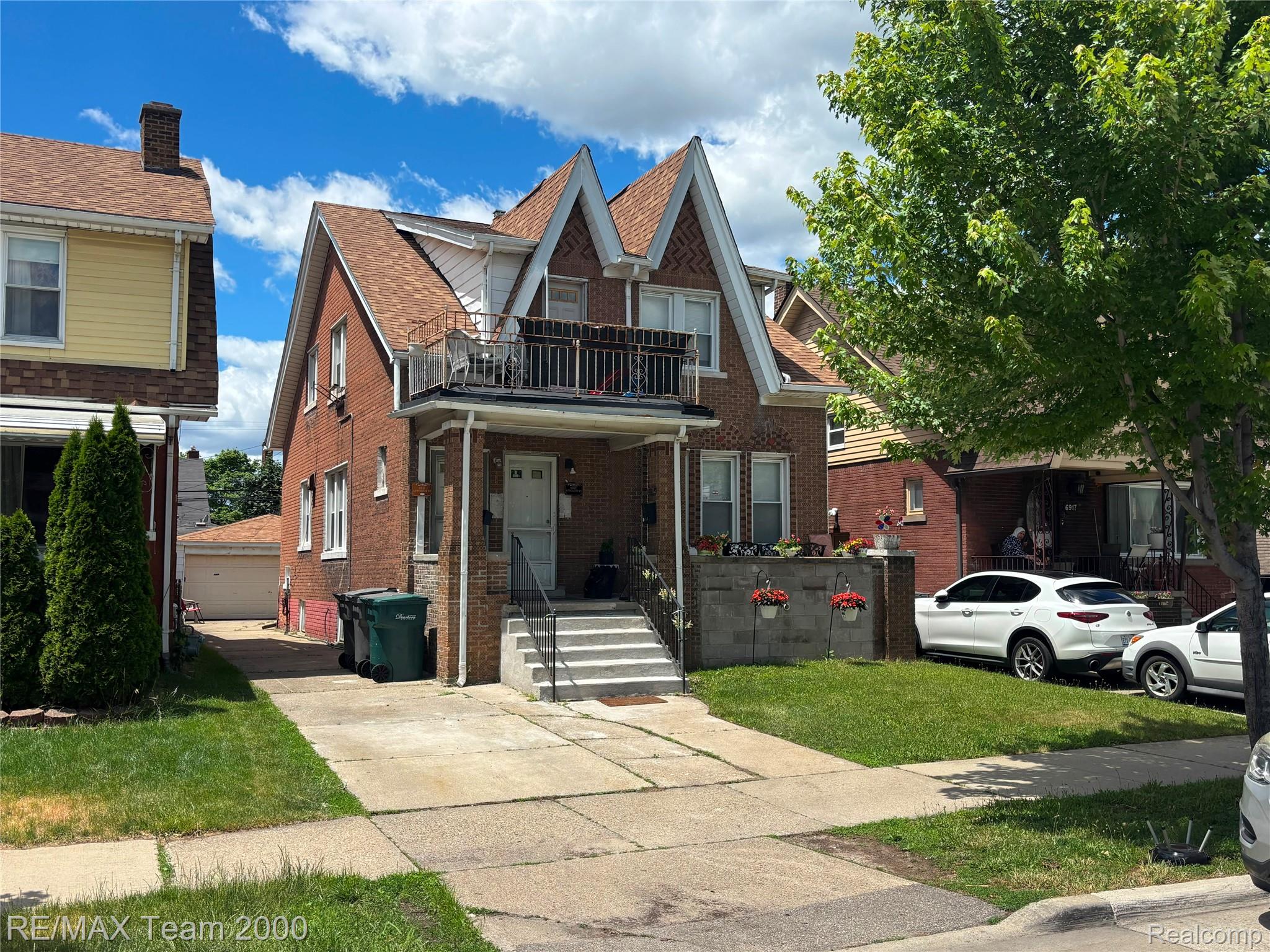 6911 Appoline Street Dearborn, MI 48126 - Photo 1 of 3 Front house