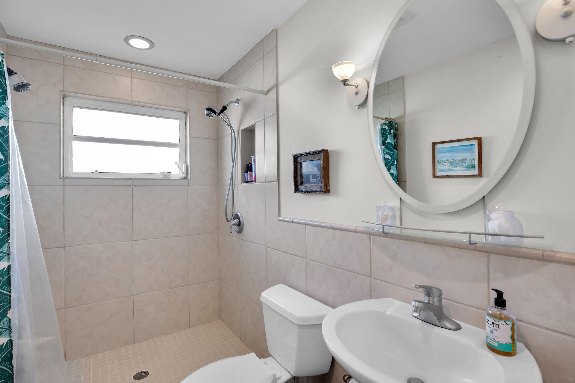 314 Loeb Avenue Key Largo, FL 33037 - Photo 18 of 28 a bathroom with a sink a toilet and shower