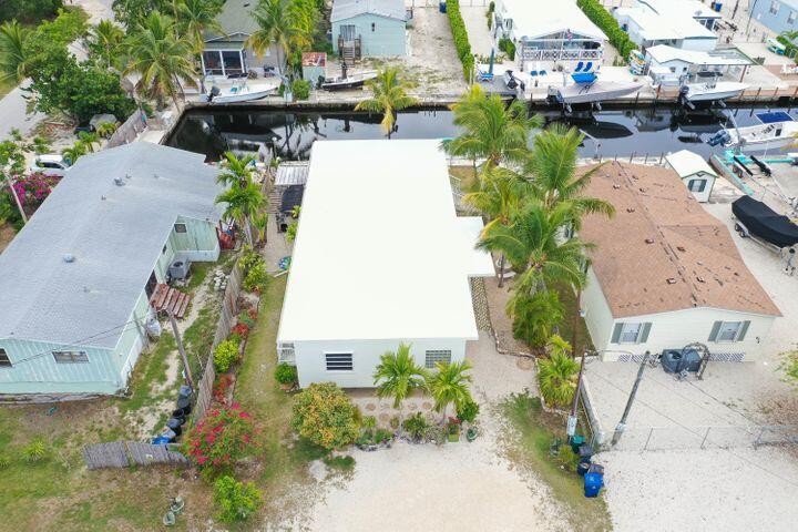 314 Loeb Avenue Key Largo, FL 33037 - Photo 24 of 28 an aerial view of a house with outdoor space