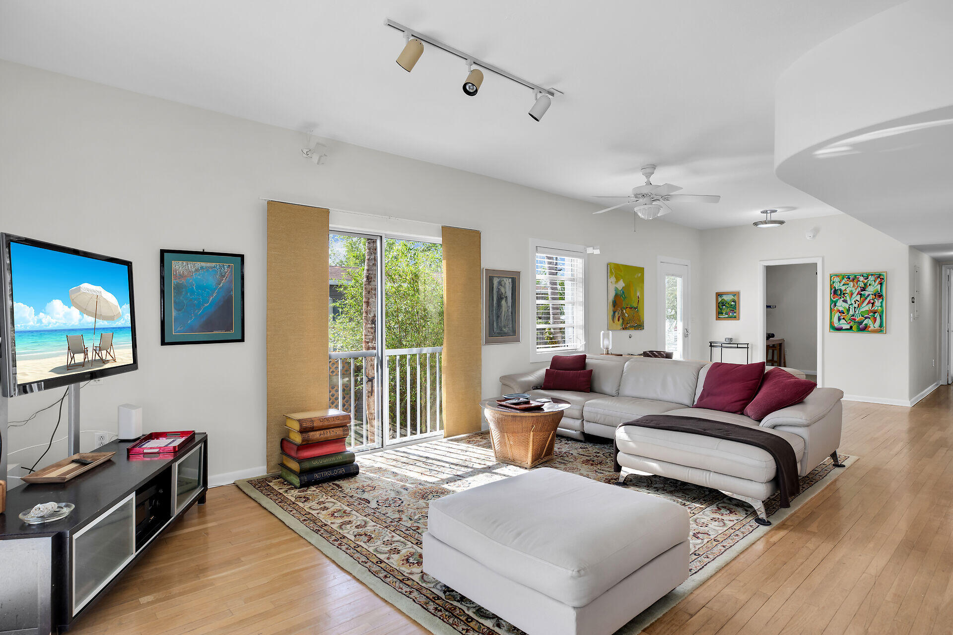 314 Loeb Avenue Key Largo, FL 33037 - Photo 9 of 28 a living room with furniture and a flat screen tv