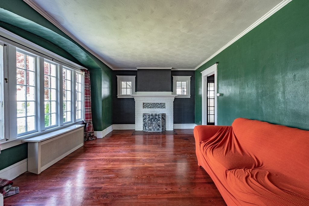 23 Belvidere Street Springfield, MA 01108 - Photo 7 of 15