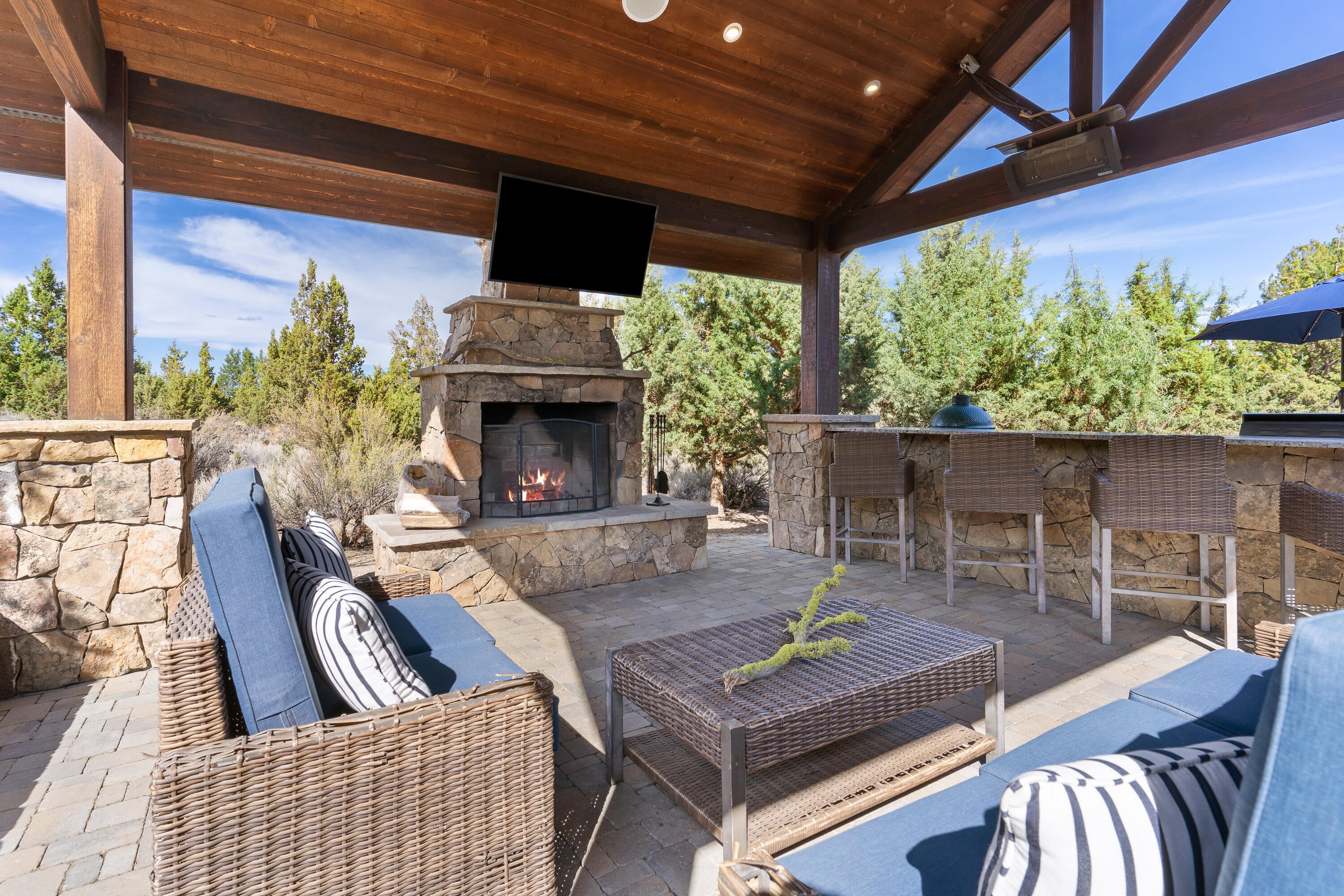 21230 Yeoman Road Bend, OR 97701 - Photo 41 of 57 DSC04044