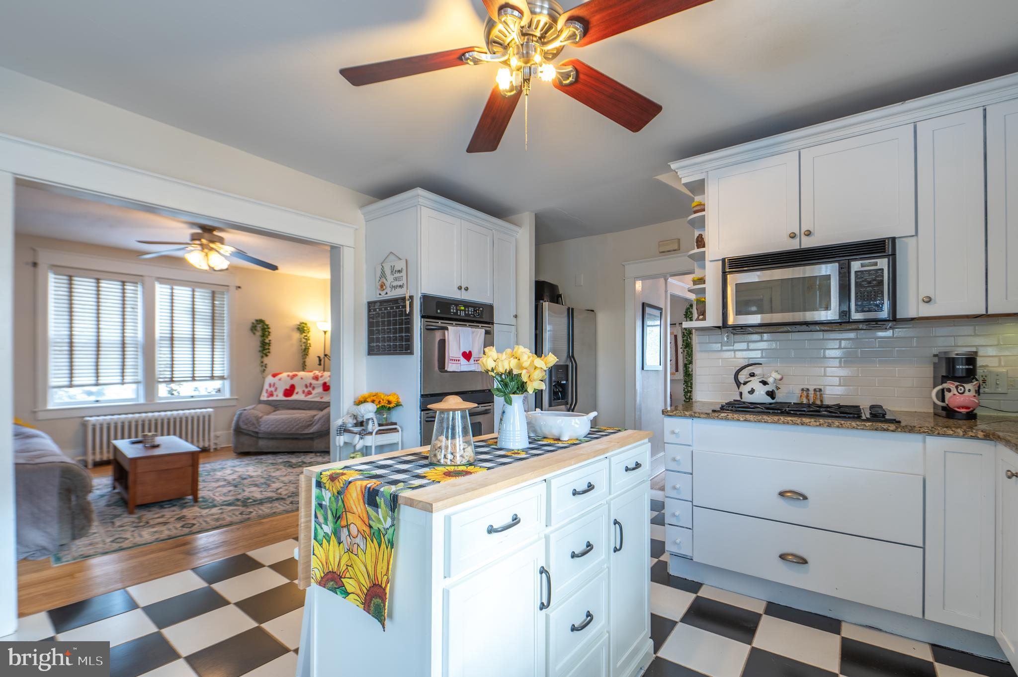 455 East Derry Road Hershey, PA 17033 - Photo 17 of 28 Kitchen