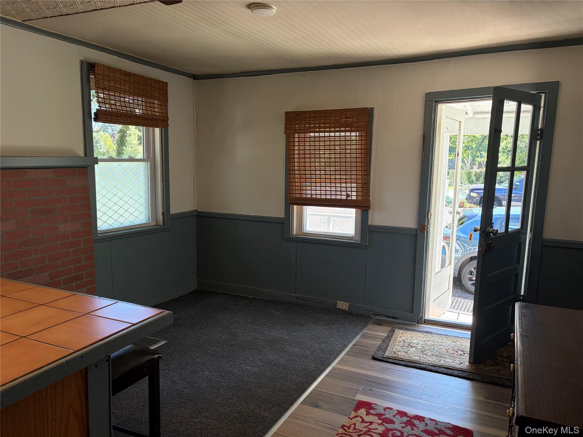 549 Main Road, Unit B Aquebogue, NY 11901 - Photo 5 of 12 Gallery Image 5