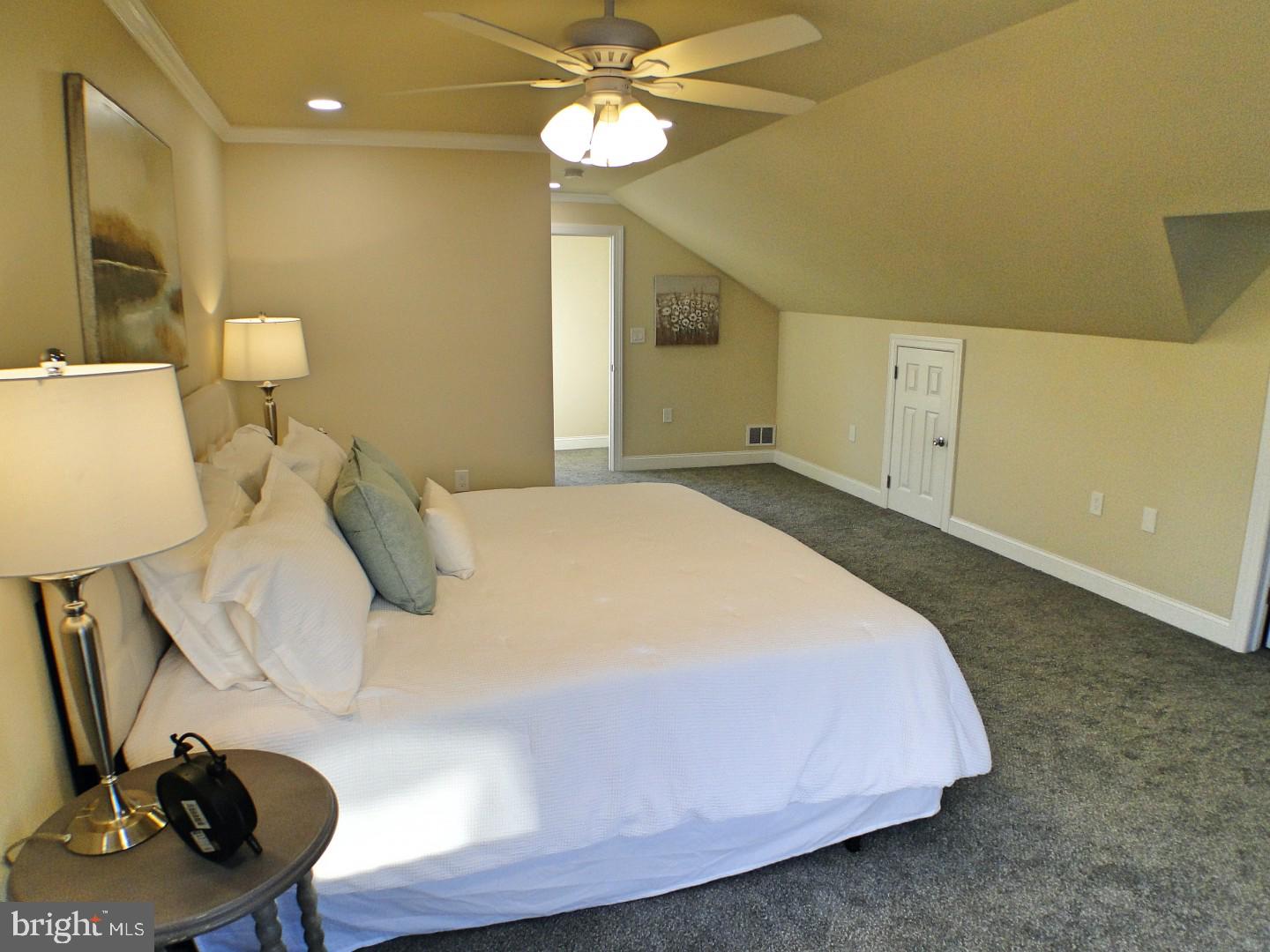 97 Powell Road Springfield, PA 19064 - Photo 17 of 28 Primary bedroom