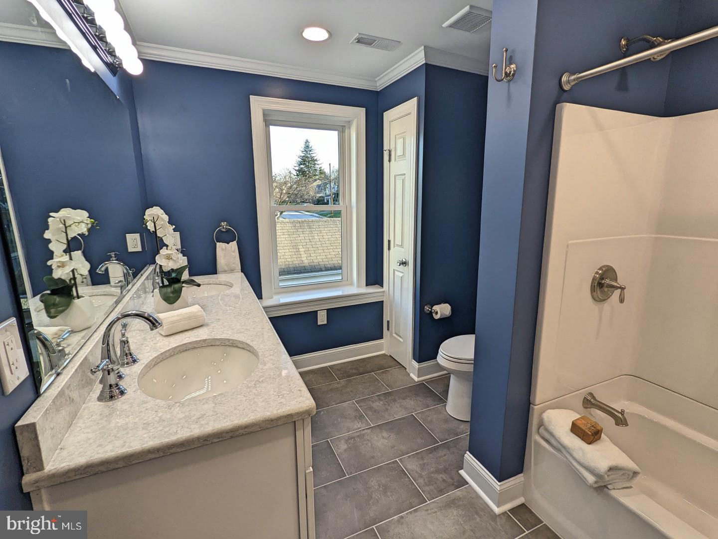 97 Powell Road Springfield, PA 19064 - Photo 19 of 28 Primary bathroom