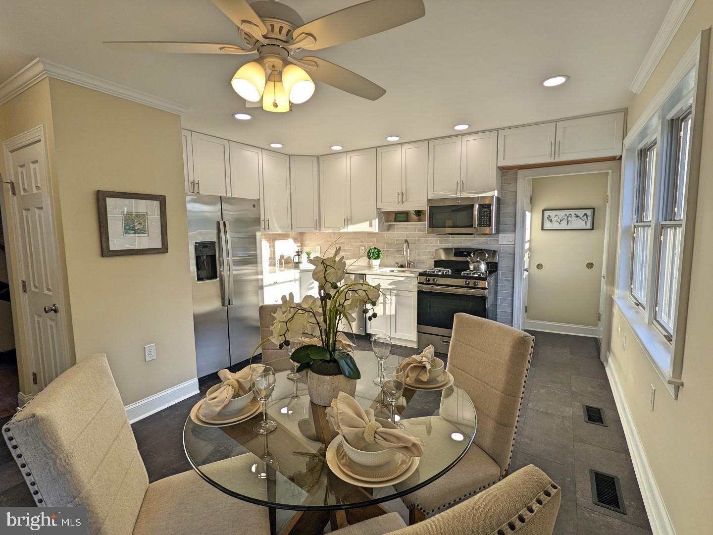 97 Powell Road Springfield, PA 19064 - Photo 10 of 28 Eat-in kitchen