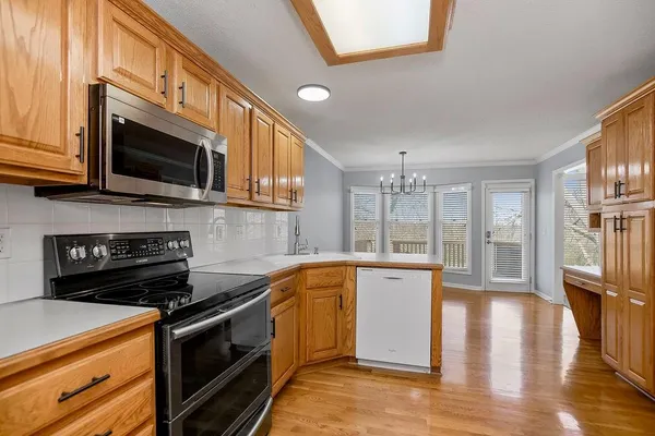 $425,000 | 11308 North Holly Street, Kansas City, MO 64155