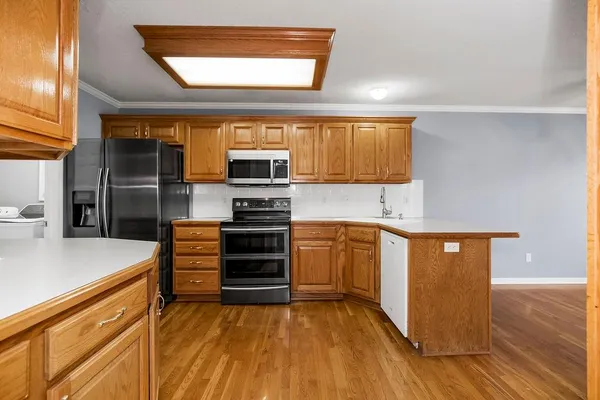 $425,000 | 11308 North Holly Street, Kansas City, MO 64155