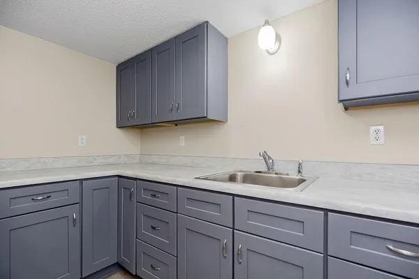 $425,000 | 11308 North Holly Street, Kansas City, MO 64155