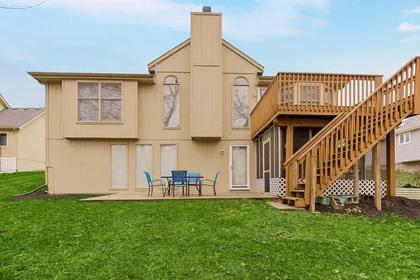 $425,000 | 11308 North Holly Street, Kansas City, MO 64155