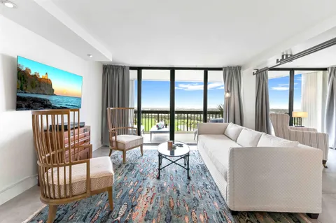 $325,000 | 2425 Presidential Way, Unit 1806, West Palm Beach, FL 33401