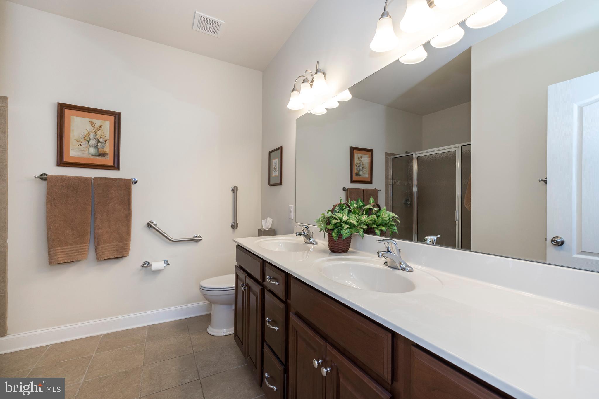 213 Pinkerton Road Coatesville, PA 19320 - Photo 18 of 39 Master bath with double bowl vanity.