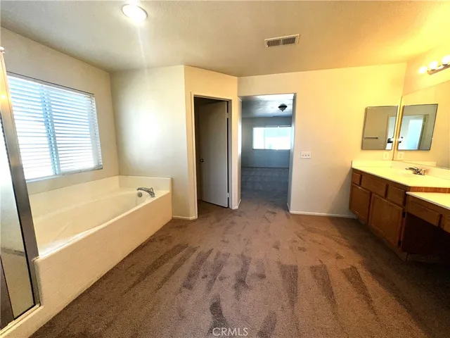 $2,590 | 14530 Phoenix Street, Victorville, CA 92394