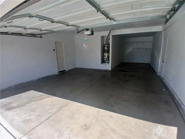 $2,590 | 14530 Phoenix Street, Victorville, CA 92394