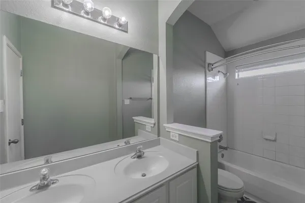 $2,400 | 1333 Rainbow Parke Drive, Round Rock, TX 78665