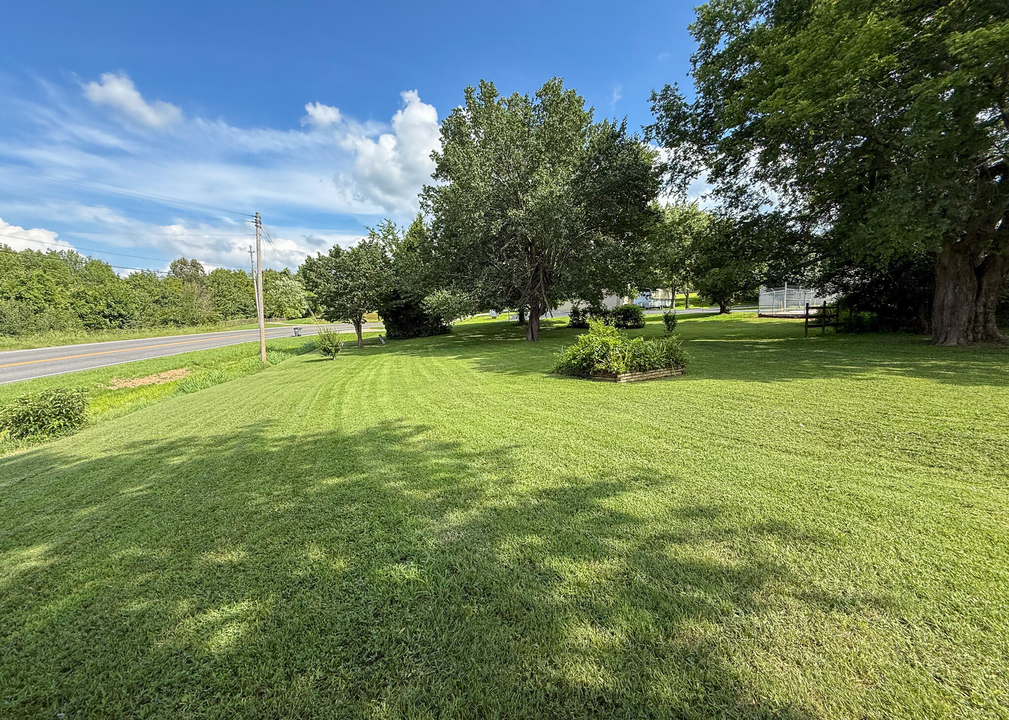 4734 Hendron Road Paducah, KY 42003 - Photo 20 of 22 IMG_5725