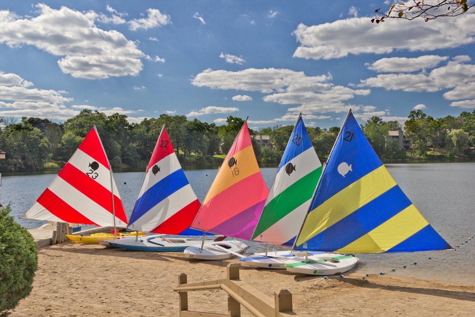 33 Shoreline Road, Unit B Lake Barrington, IL 60010 - Photo 48 of 49 a view of a swimming pool with red umbrella