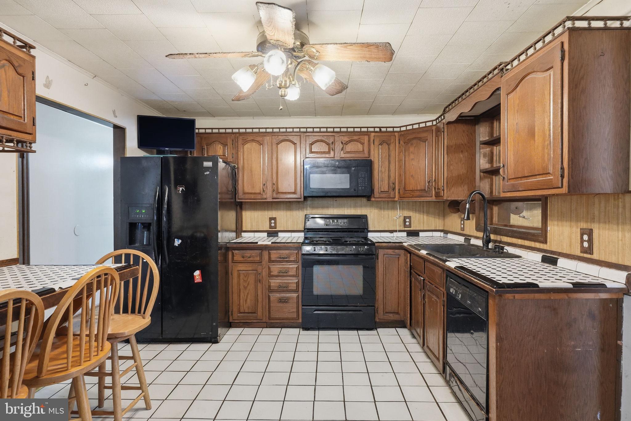 66 Back Road Barnesville, PA 18214 - Photo 13 of 59