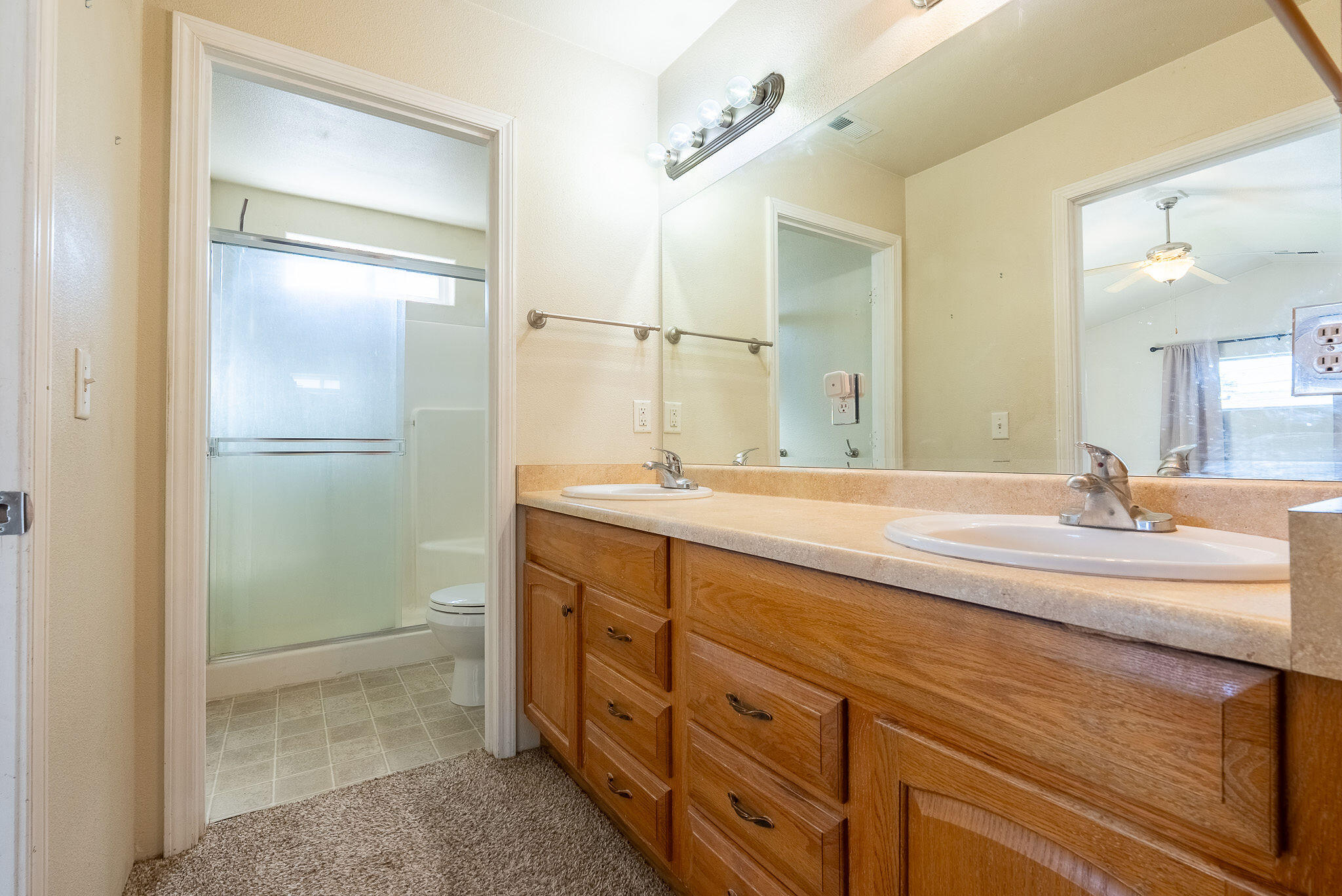 114 Cedar Street Central Point, OR 97502 - Photo 39 of 47 DSC02567-HDR