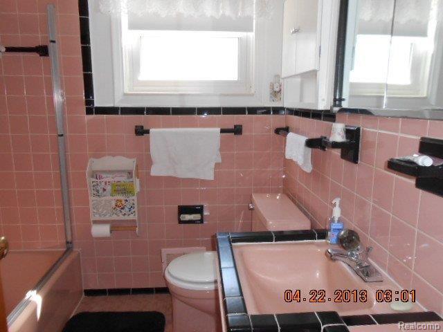 387 Winry Drive Rochester, MI 48307 - Photo 6 of 20 Full Bath