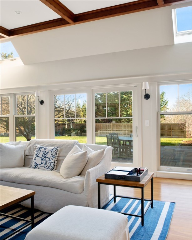 240 3rd Beach Road Middletown, RI 02842 - Photo 17 of 37