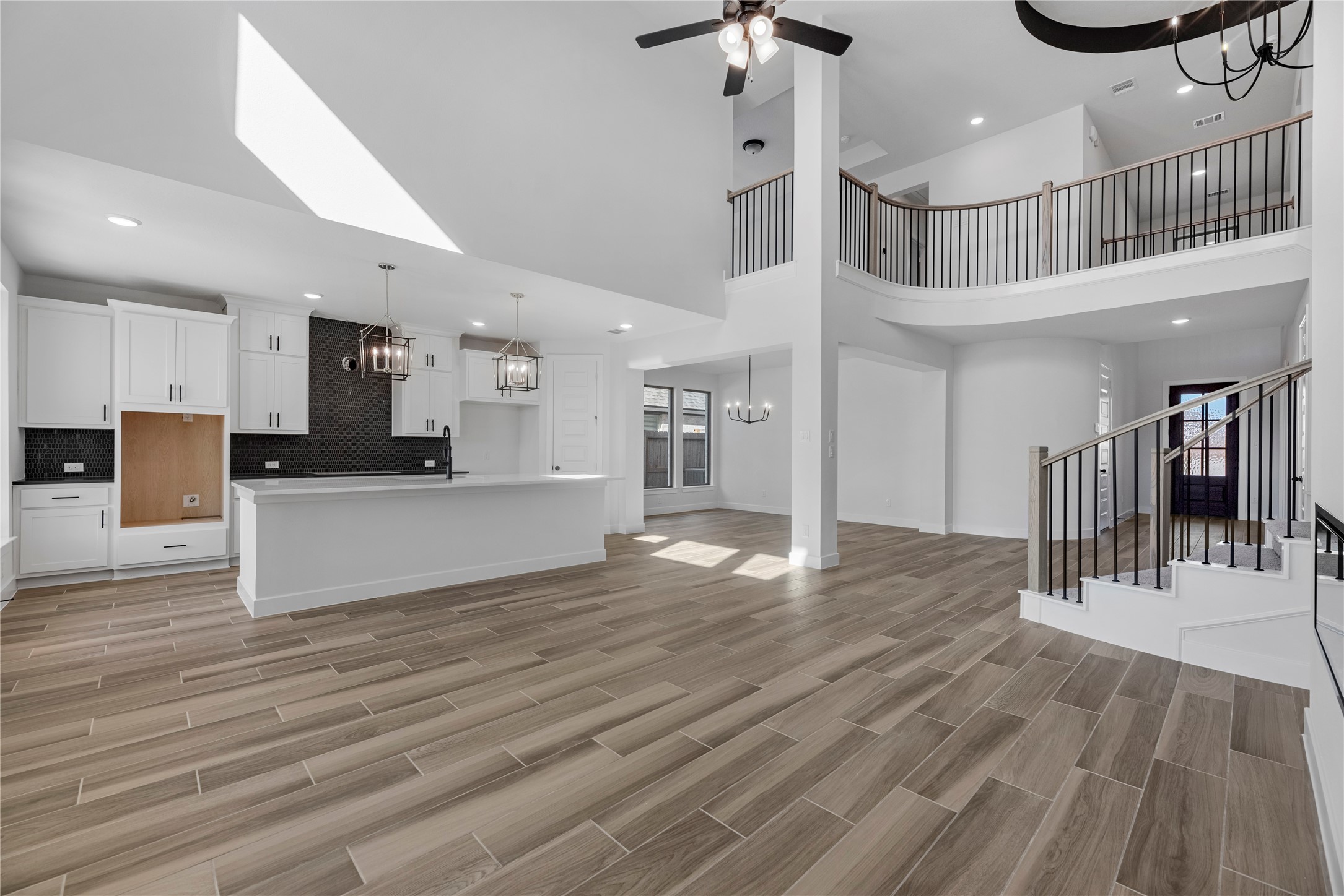 422 Mercury Sky Road Richmond, TX 77406 - Photo 4 of 28