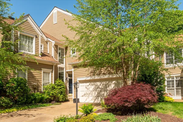 $4,200 | 11409 Hollow Timber Court, Reston, VA 20194